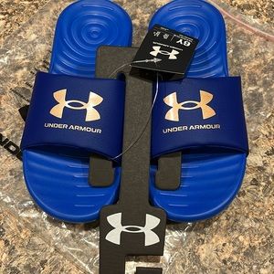 NWT kids Under Armour slides